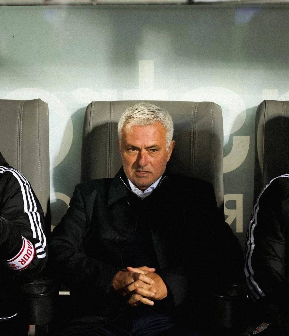 穆里尼奥执教本菲卡11场不败！3-0横扫吉马良斯，欧冠争首胜展望